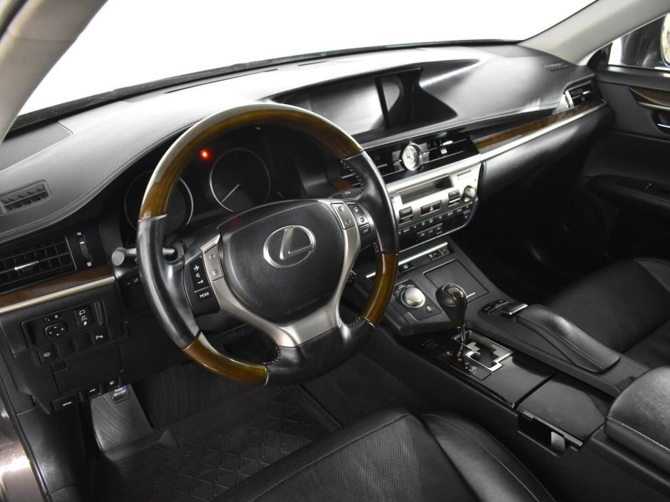 Lexus ES 2.5 АКПП, 2014, 112 000 км фото 3