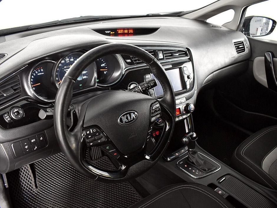 Kia Ceed 1.6 РКПП, 2016, 86 000 км фото 4