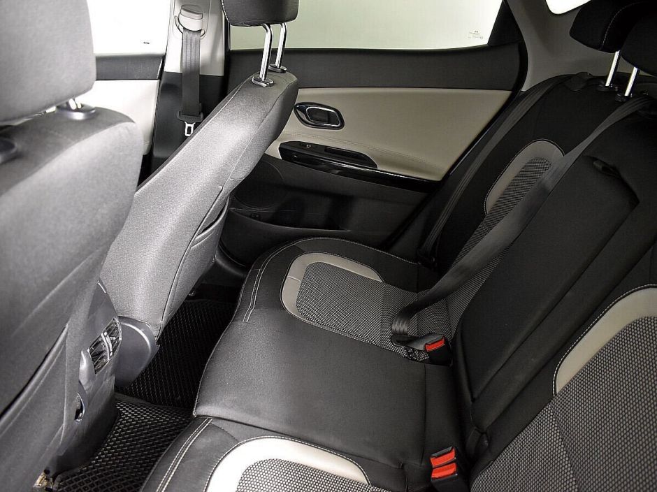 Kia Ceed 1.6 РКПП, 2016, 86 000 км фото 9