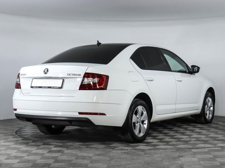 Skoda Octavia 1.6 АКПП, 2018, 72 000 км фото 2