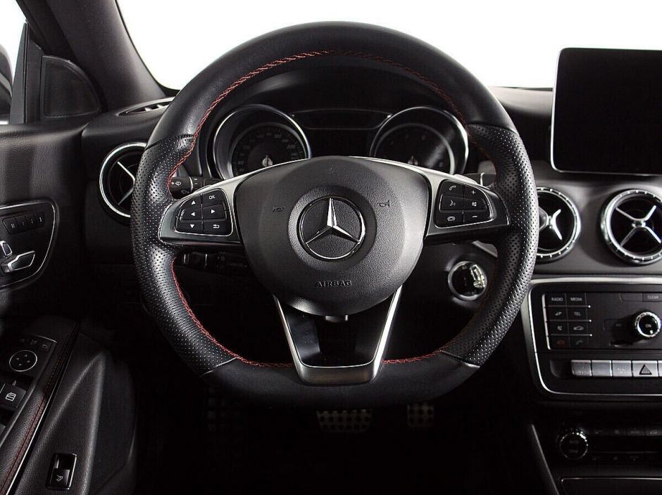 Mercedes-Benz CLA 1.6 РКПП, 2018, 71 000 км фото 5