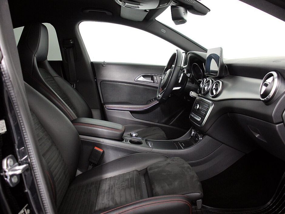 Mercedes-Benz CLA 1.6 РКПП, 2018, 71 000 км фото 7