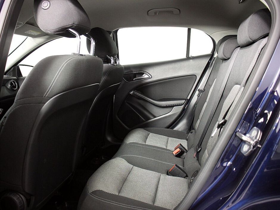 Mercedes-Benz GLA 1.6 РКПП, 2017, 77 000 км фото 6