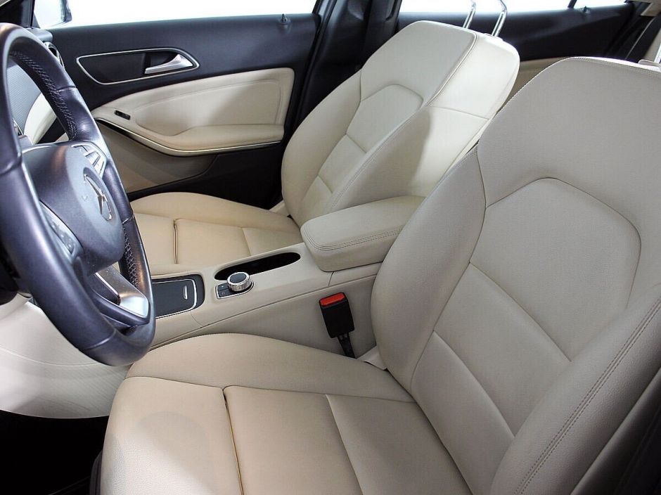 Mercedes-Benz GLA 1.6 РКПП, 2019, 51 000 км фото 3