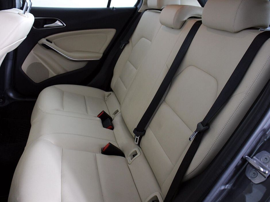 Mercedes-Benz GLA 1.6 РКПП, 2019, 51 000 км фото 9