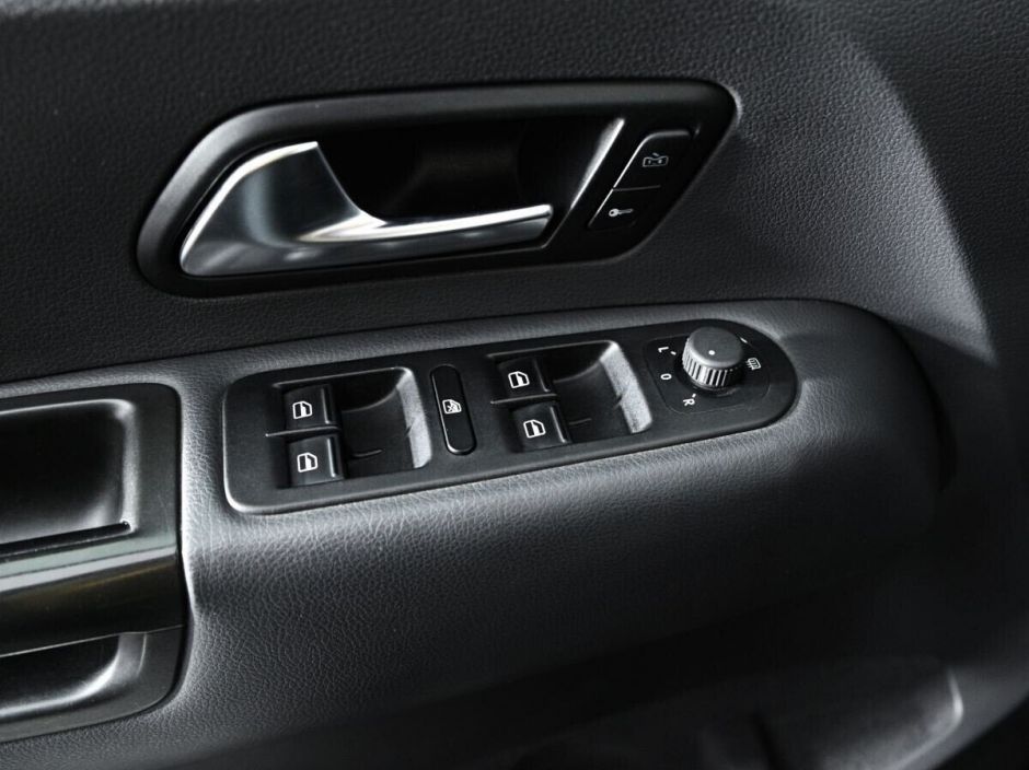 Volkswagen Amarok 2.0 АКПП, 2012, 136 000 км фото 10