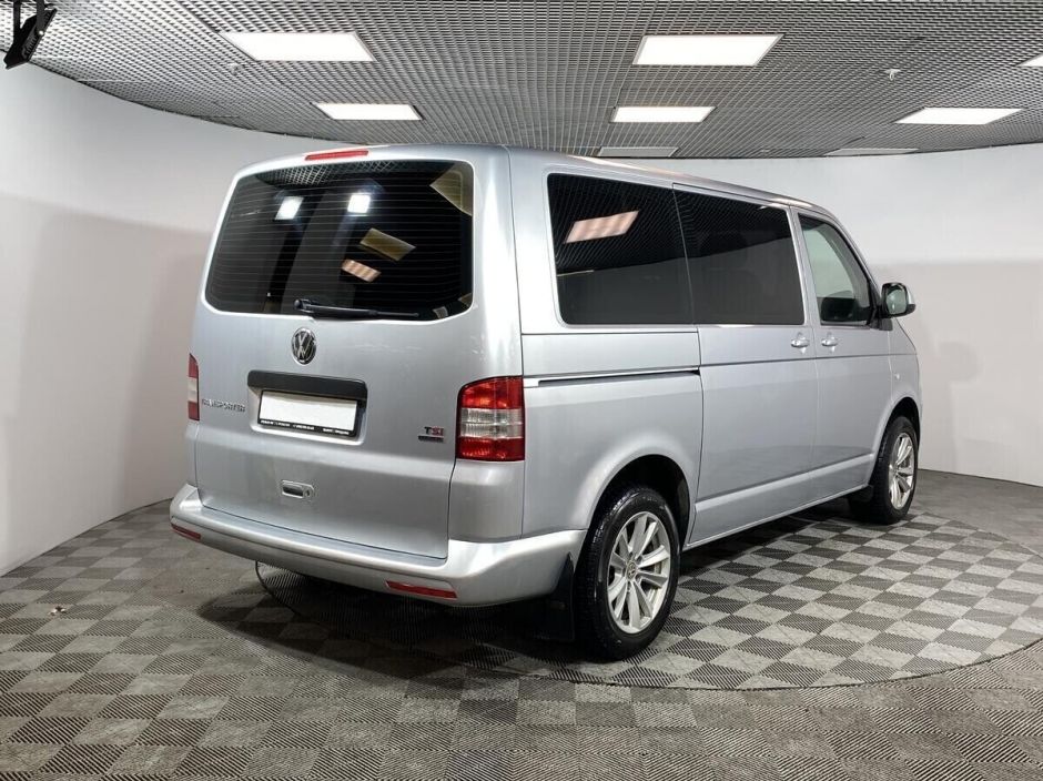 Volkswagen Transporter 2.0 РКПП, 2011, 150 000 км фото 2