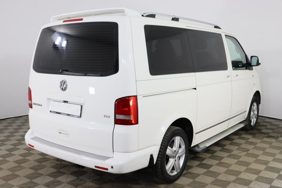 Volkswagen Multivan 2.0 РКПП, 2011, 157 000 км фото 2