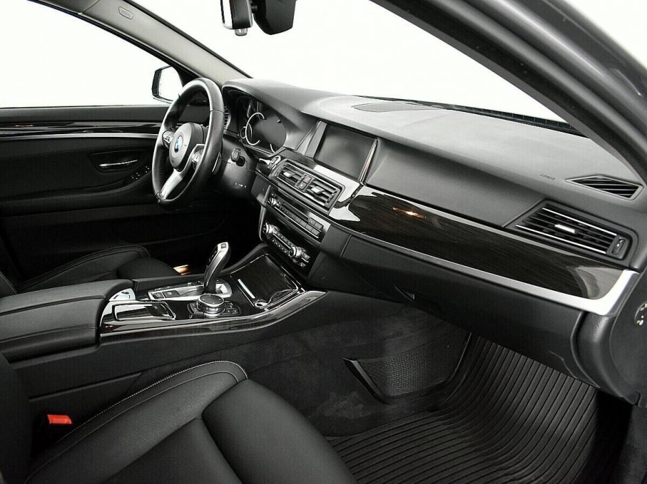 BMW 5 серии 3.0 АКПП, 2017, 82 000 км фото 11