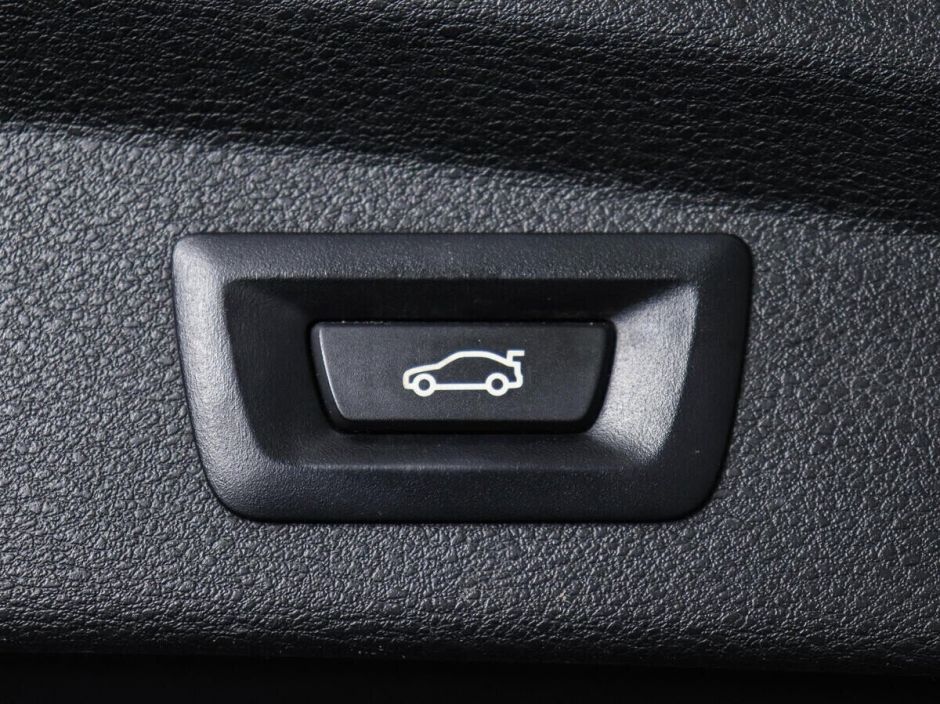 BMW X2 1.5 РКПП, 2018, 64 000 км фото 10