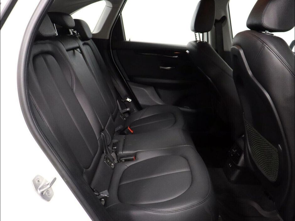 BMW 2 серии Active Tourer 1.5 РКПП, 2019, 50 000 км фото 9