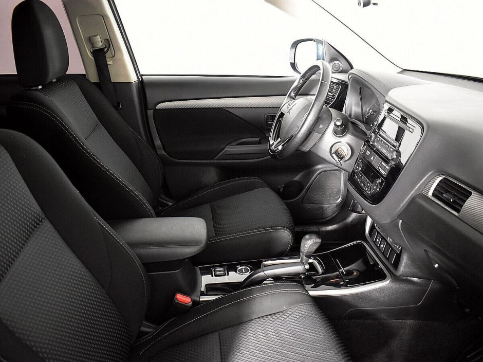 Mitsubishi Outlander 2.0 CVT, 2017, 73 000 км фото 11