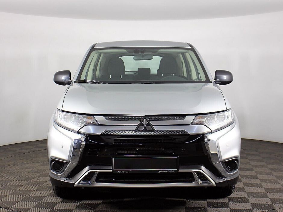 Mitsubishi Outlander 2.0 CVT, 2020, 40 000 км фото 2