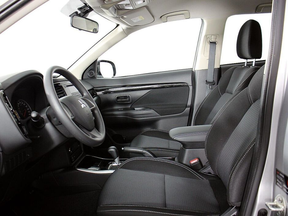 Mitsubishi Outlander 2.0 CVT, 2020, 40 000 км фото 5