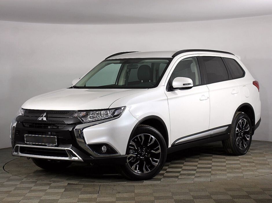Mitsubishi Outlander 2.0 CVT, 2022, 18 000 км фото 1