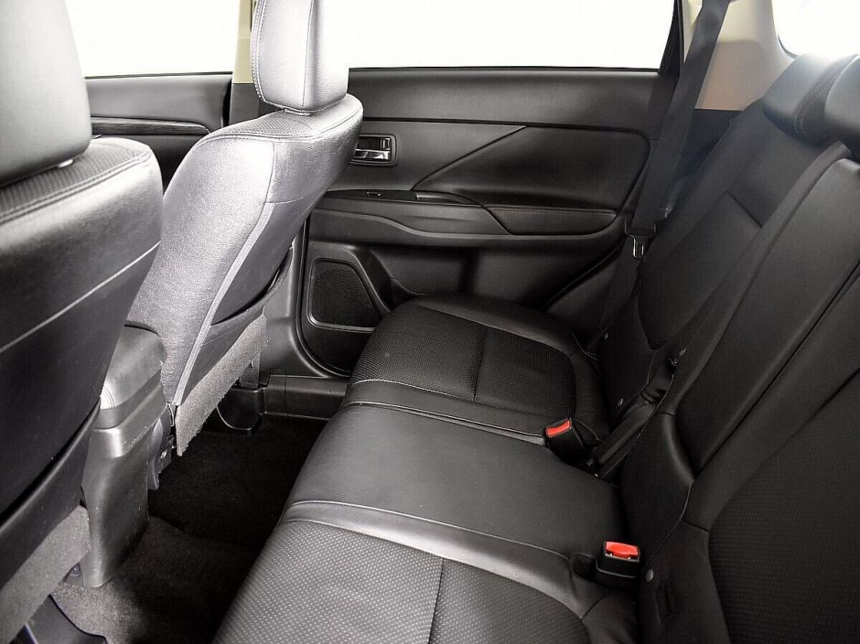 Mitsubishi Outlander 2.4 CVT, 2016, 95 000 км фото 10
