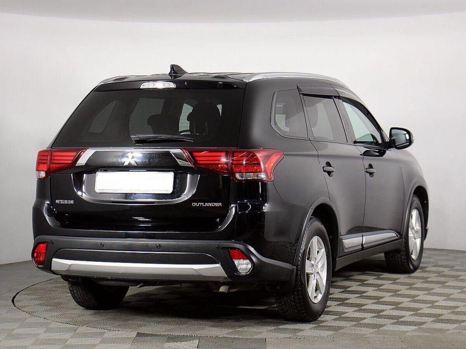 Mitsubishi Outlander 2.0 CVT, 2018, 63 000 км фото 3