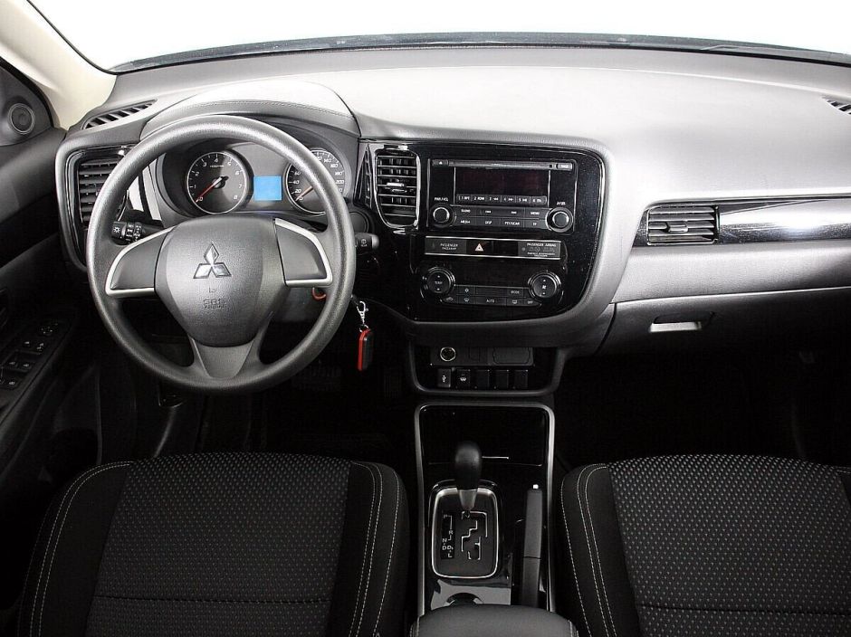 Mitsubishi Outlander 2.0 CVT, 2019, 52 000 км фото 7