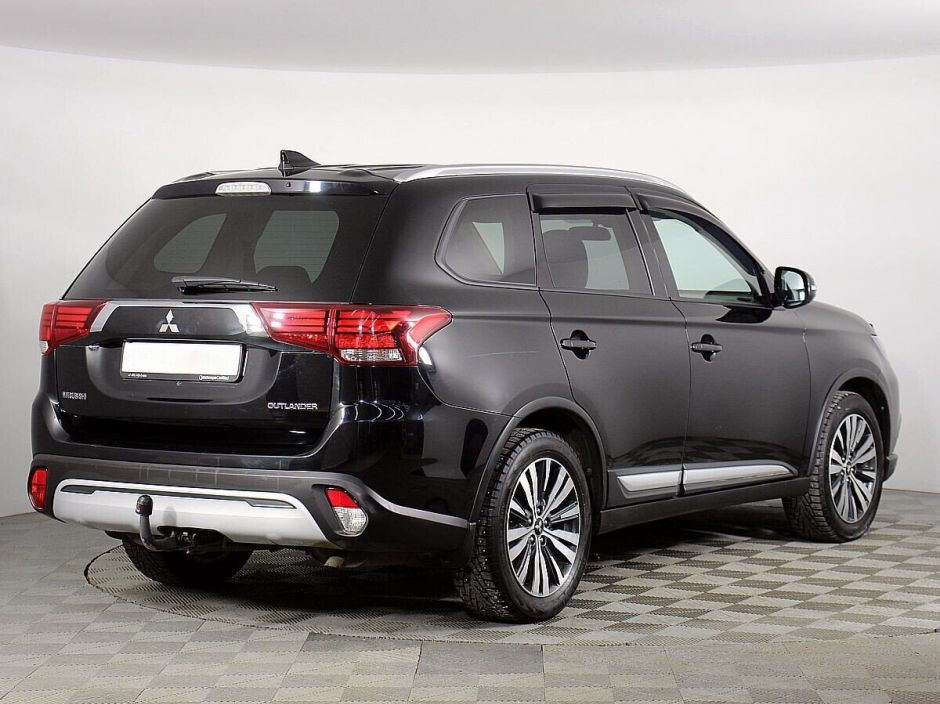 Mitsubishi Outlander 2.0 CVT, 2019, 53 000 км фото 3