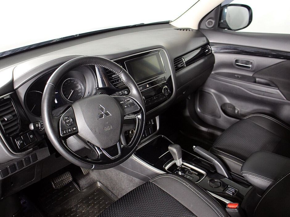 Mitsubishi Outlander 2.0 CVT, 2019, 53 000 км фото 6