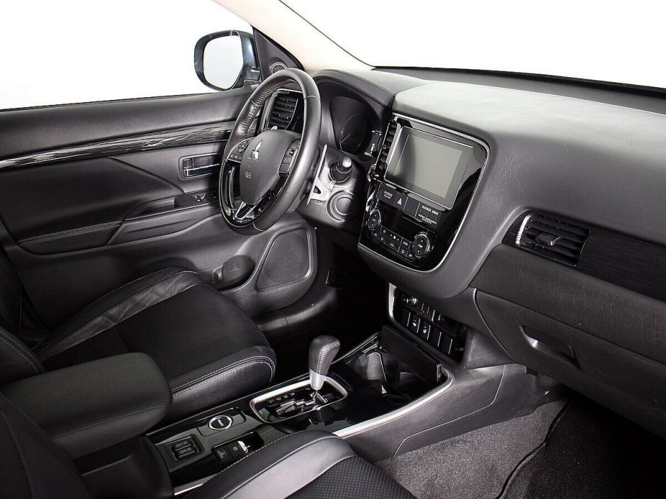 Mitsubishi Outlander 2.4 CVT, 2017, 83 000 км фото 12