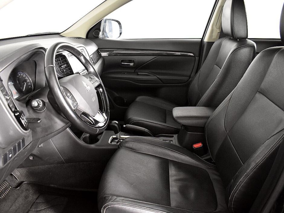 Mitsubishi Outlander 2.0 CVT, 2016, 83 000 км фото 5