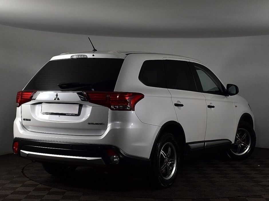 Mitsubishi Outlander 2.0 CVT, 2016, 91 000 км фото 3
