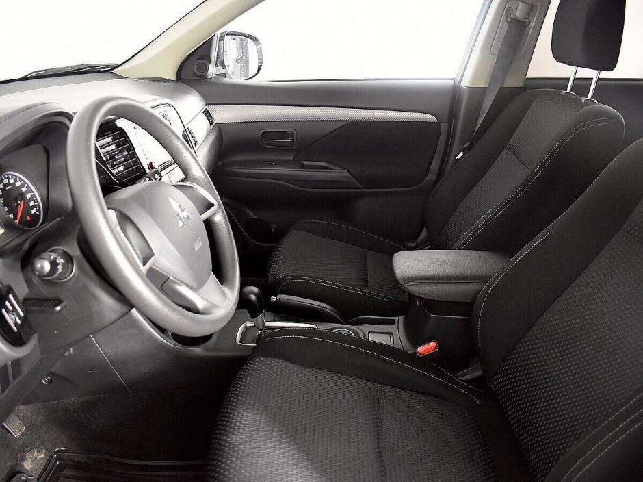 Mitsubishi Outlander 2.0 CVT, 2016, 91 000 км фото 5