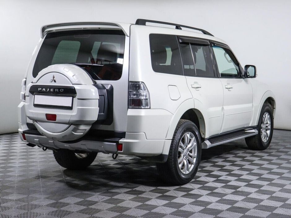 Mitsubishi Pajero 3.5 АКПП, 2014, 108 000 км фото 2