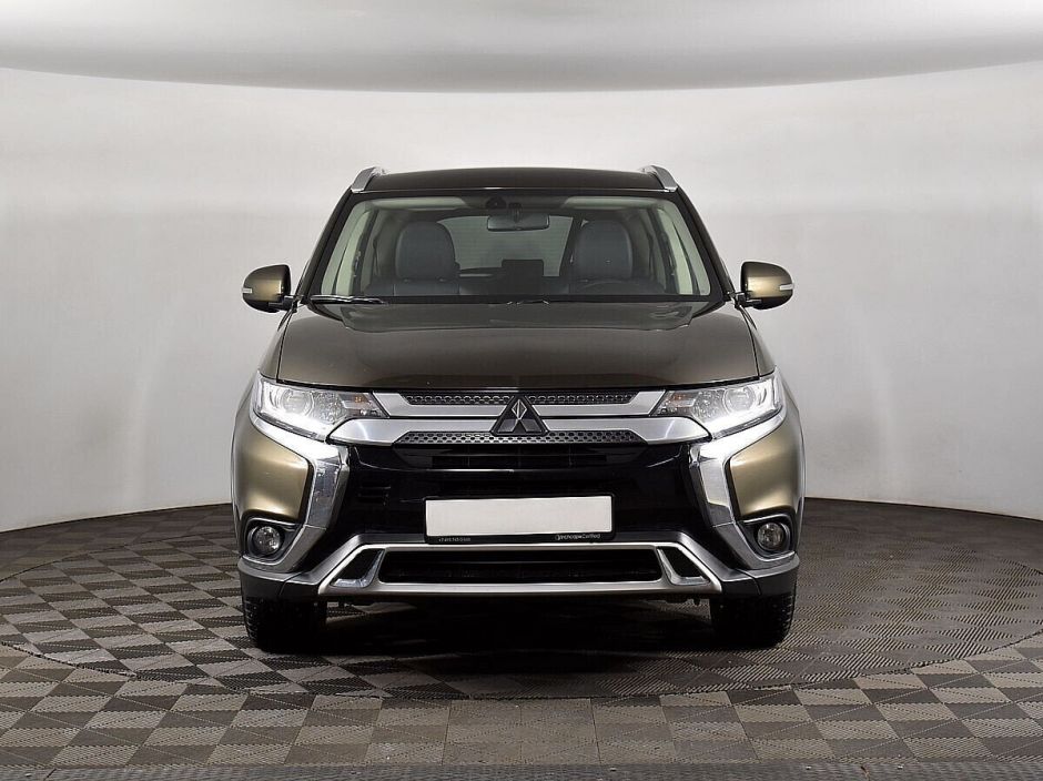 Mitsubishi Outlander 2.0 CVT, 2018, 65 000 км фото 2