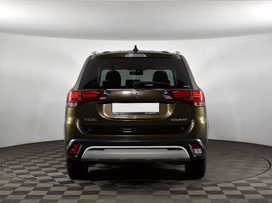 Mitsubishi Outlander 2.0 CVT, 2018, 65 000 км фото 4