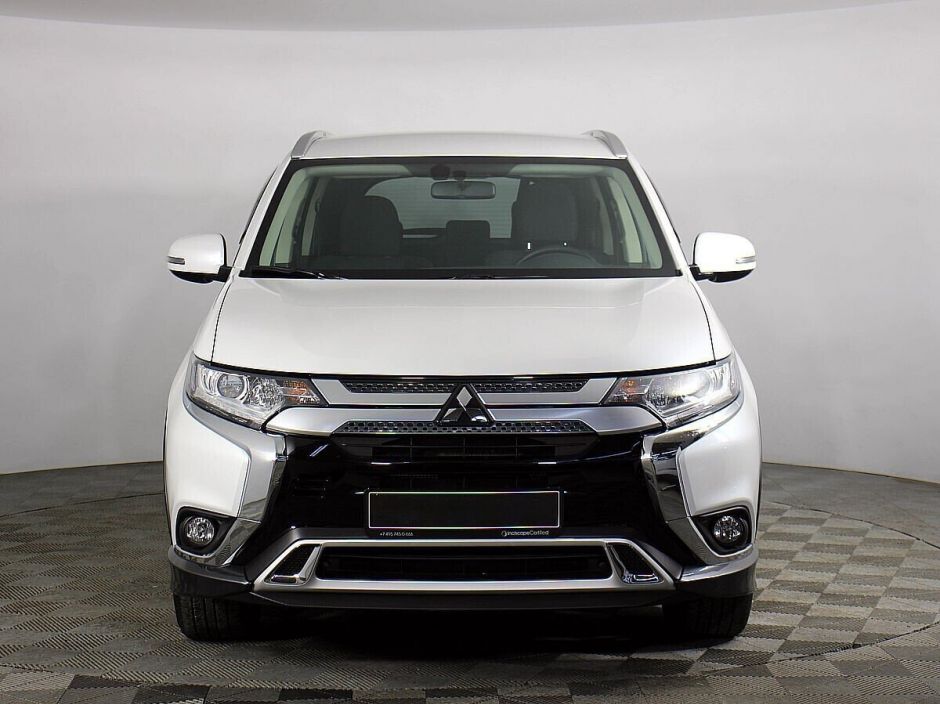 Mitsubishi Outlander 2.0 CVT, 2020, 41 000 км фото 2