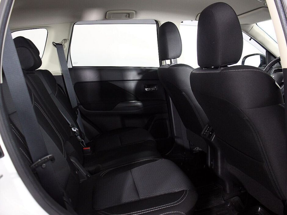 Mitsubishi Outlander 2.0 CVT, 2020, 41 000 км фото 13