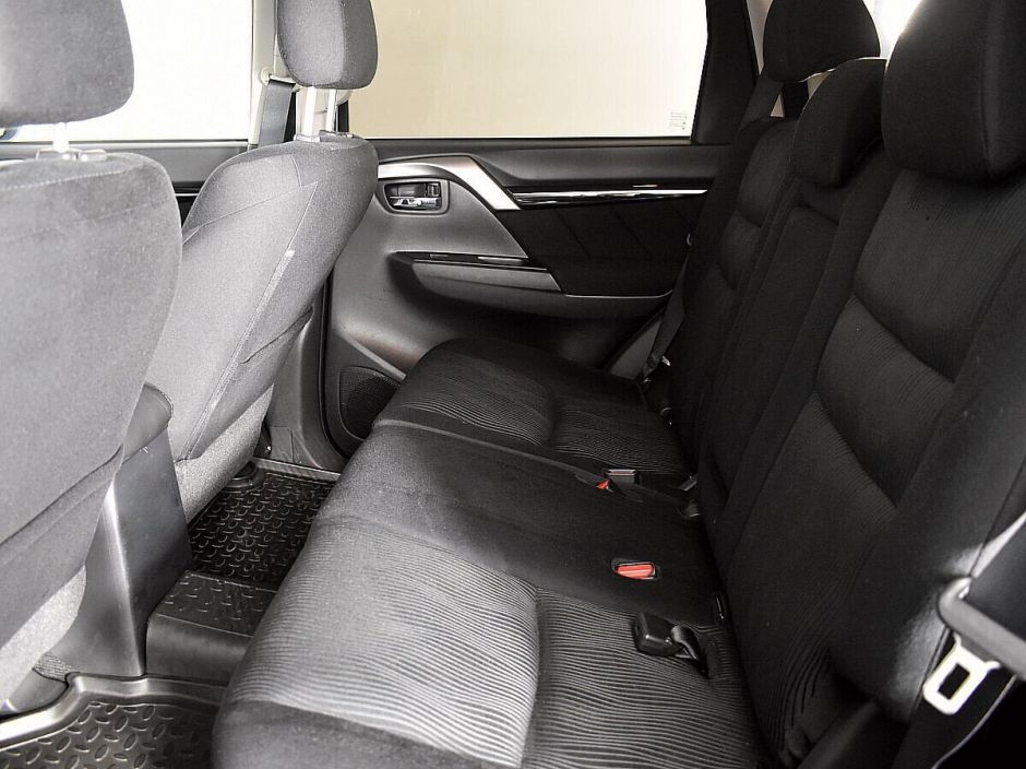 Mitsubishi Pajero Sport 2.4 АКПП, 2018, 61 000 км фото 9