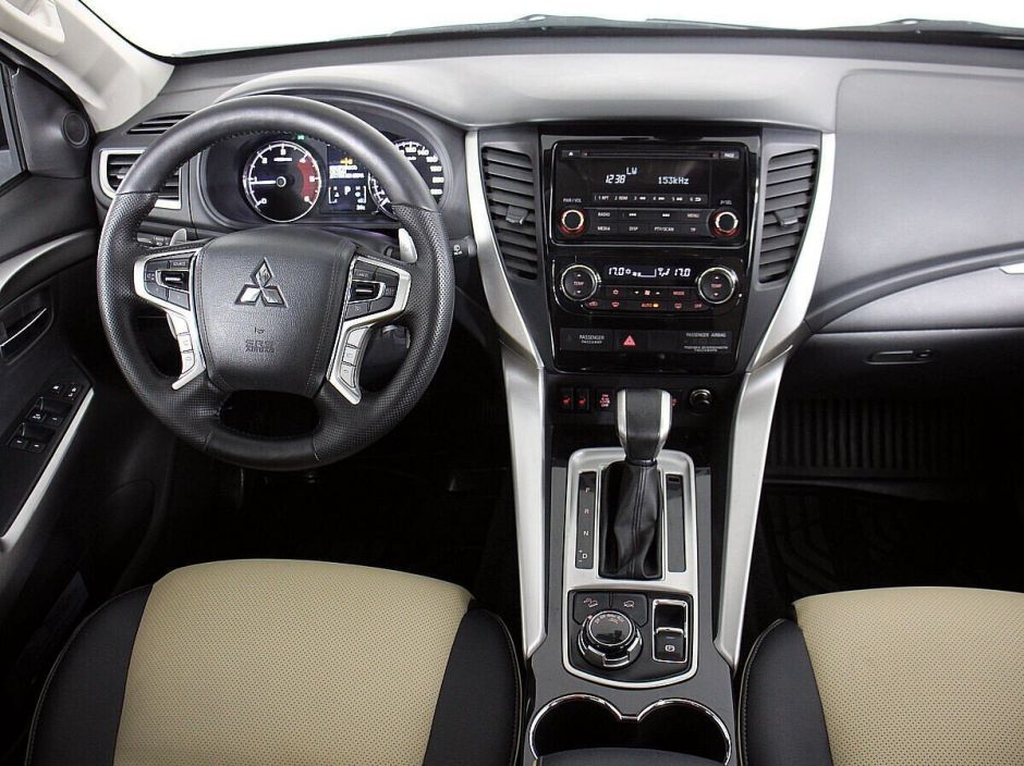 Mitsubishi Pajero Sport 2.4 АКПП, 2017, 73 000 км фото 7