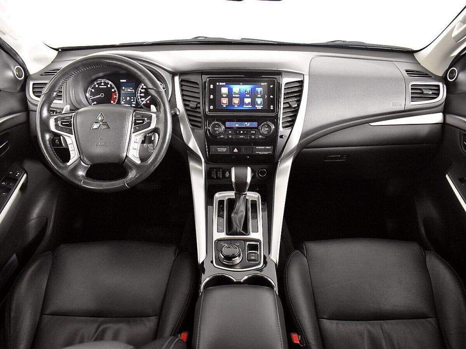 Mitsubishi Pajero Sport 3.0 АКПП, 2017, 83 000 км фото 7