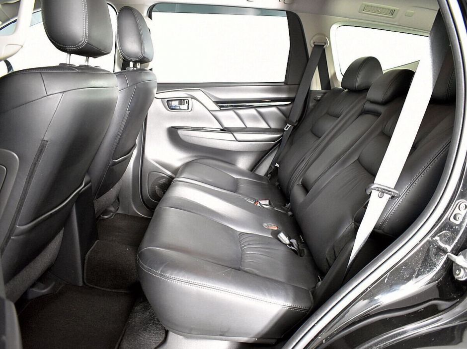 Mitsubishi Pajero Sport 3.0 АКПП, 2017, 83 000 км фото 12