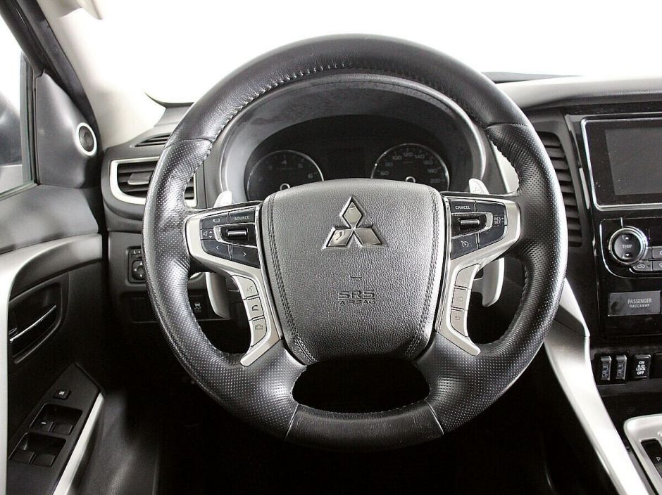 Mitsubishi Pajero Sport 3.0 АКПП, 2016, 95 000 км фото 8