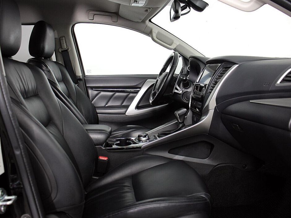 Mitsubishi Pajero Sport 3.0 АКПП, 2016, 95 000 км фото 10