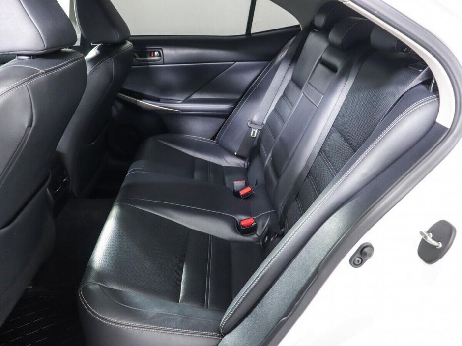 Lexus IS 2.0 АКПП, 2017, 80 000 км фото 7