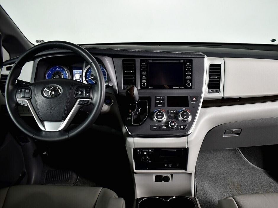 Toyota Sienna 3.5 АКПП, 2019, 56 000 км фото 6
