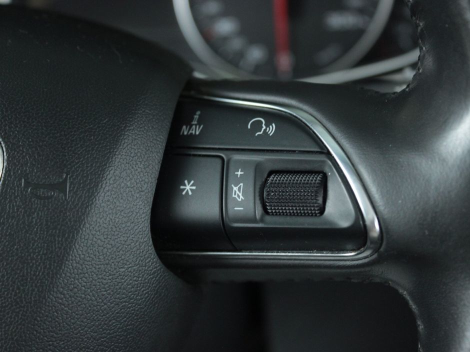 Audi A6 3.0 РКПП, 2011, 179 425 км фото 17