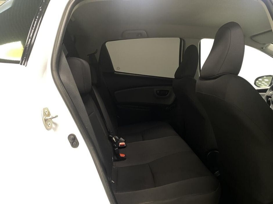 Toyota Yaris 1.5 CVT, 2017, 82 000 км фото 13