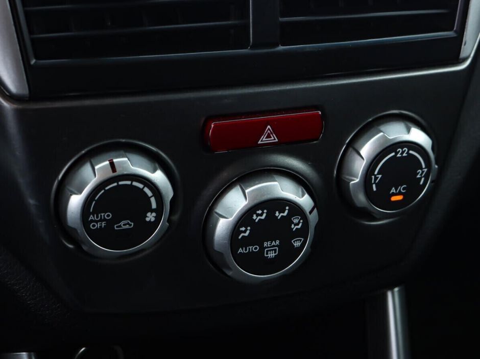 Subaru Forester 2.0 АКПП, 2010, 160 000 км фото 11