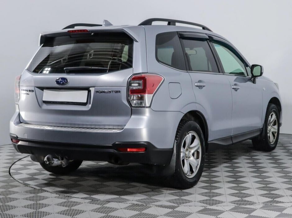 Subaru Forester 2.0 МКПП, 2017, 80 000 км фото 2