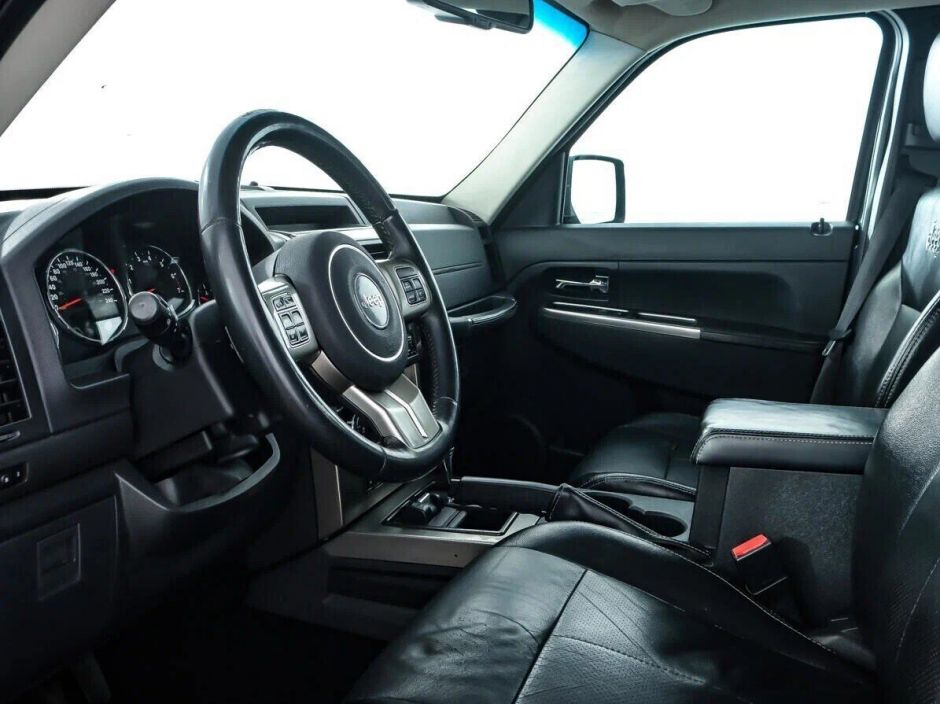 Jeep Cherokee 3.7 АКПП, 2011, 148 000 км фото 5