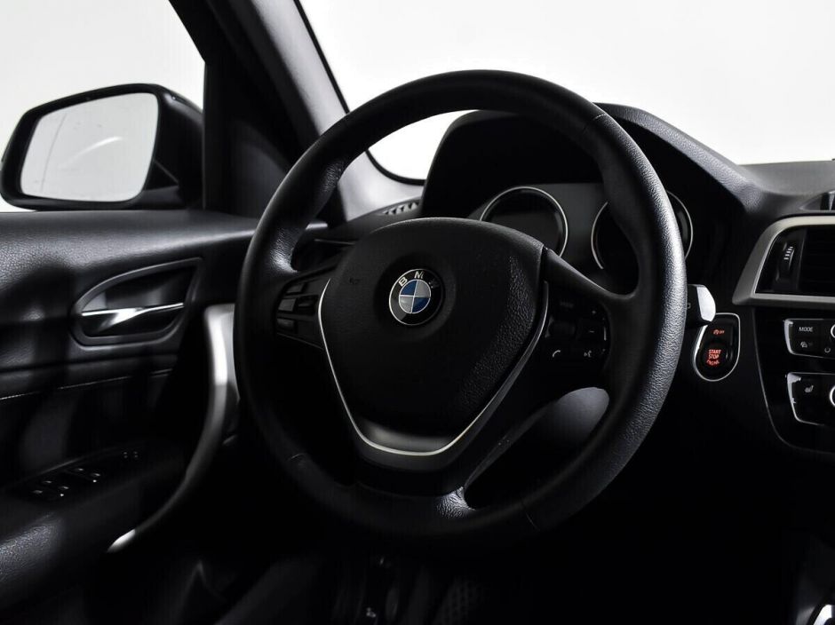 BMW 1 серии 1.5 АКПП, 2017, 81 000 км фото 7