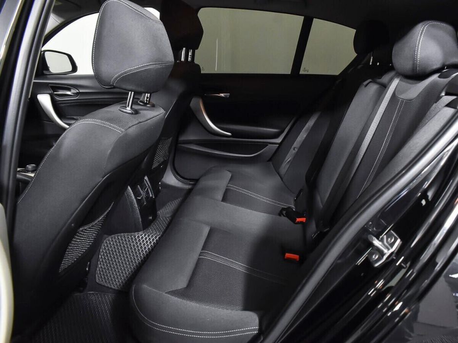 BMW 1 серии 1.5 АКПП, 2017, 81 000 км фото 9