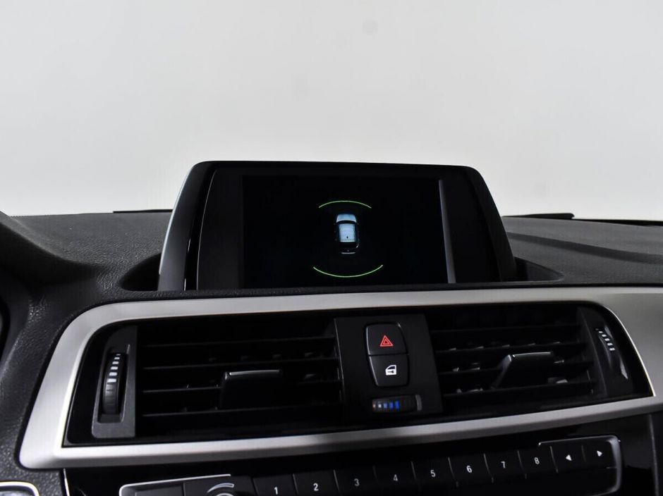 BMW 1 серии 1.5 АКПП, 2017, 81 000 км фото 11