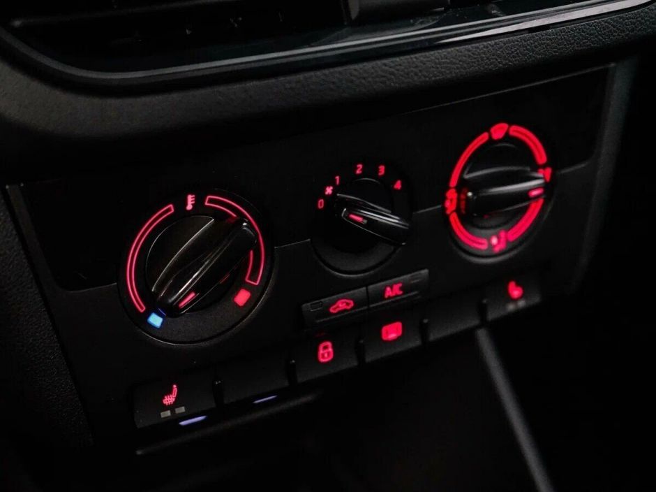 Volkswagen Polo 1.6 МКПП, 2020, 42 000 км фото 9